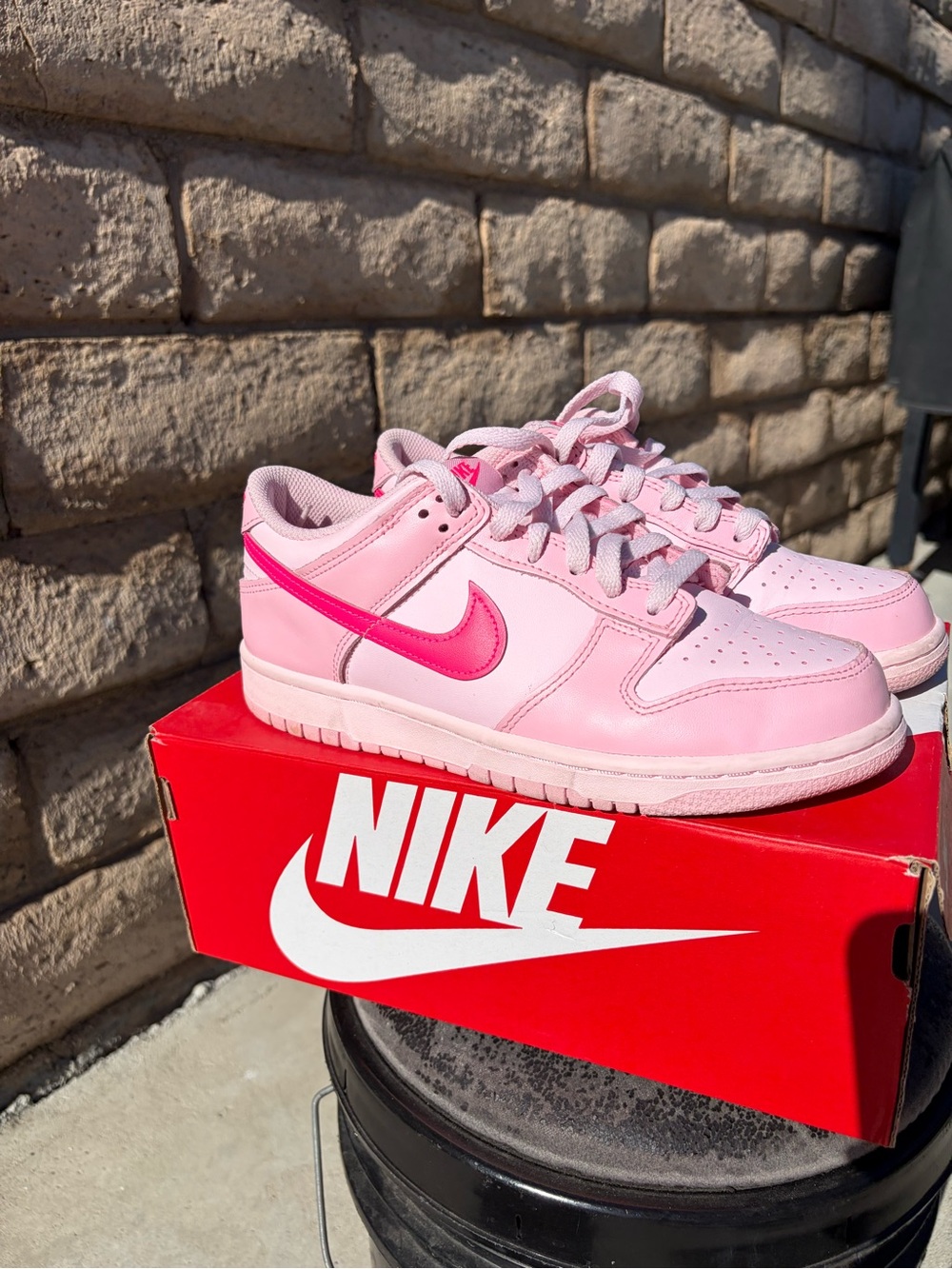 Nike Kids Pink Low-Top Sneakers with Hot Pink - Picture 2 of 7